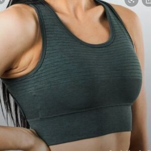 Alphalete Athletics Seamless Urban Chic Vault Sports Bra Women Small Cross-Back